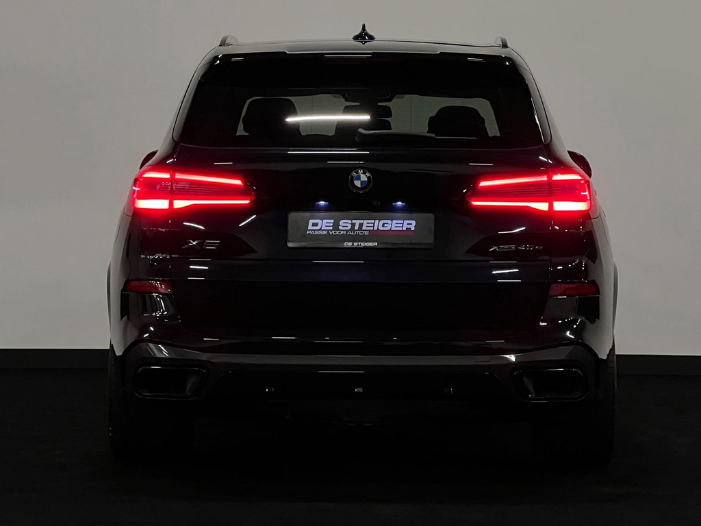 43075168-5.jpg